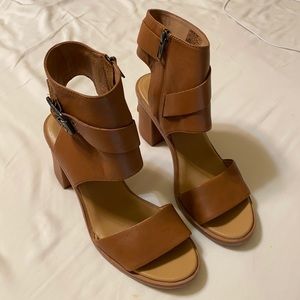 Ugg Claudette Cuff Sandal In Almond